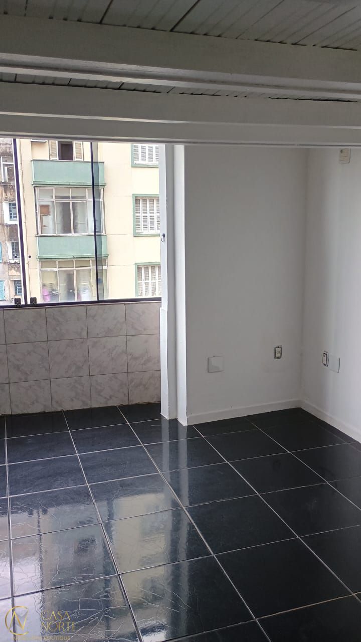 Kitnet à venda , 23m², Rua Coronel Fernando Machado no bairro Centro Histórico em Porto Alegre
