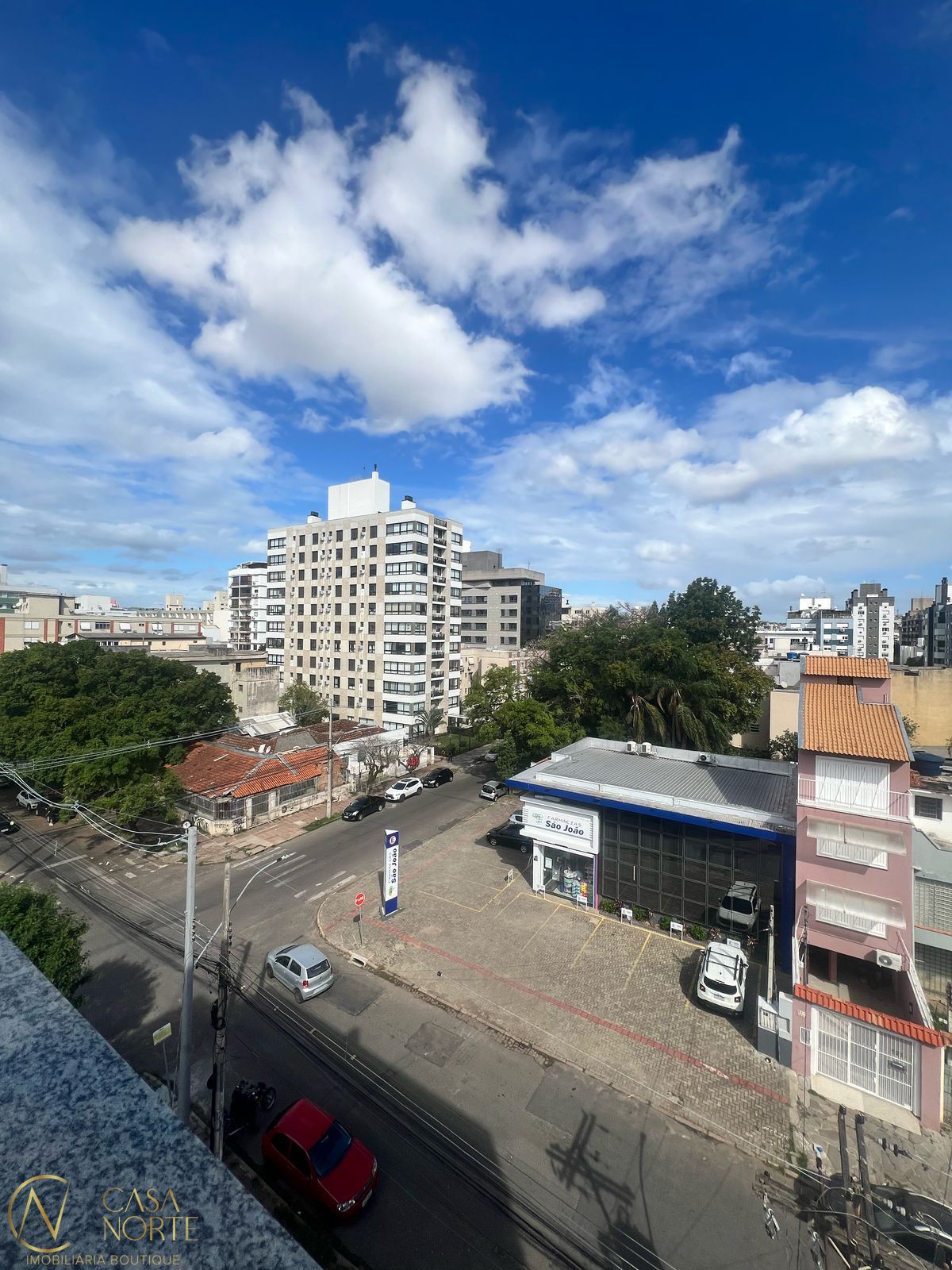 Cobertura à venda com 1 quarto, 81m², 1 suíte, 1 vaga, Rua Barão do Gravataí no bairro Menino Deus em Porto Alegre