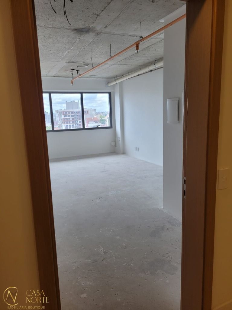 Sala Comercial à venda , 33m², Avenida Assis Brasil no bairro Cristo Redentor em Porto Alegre