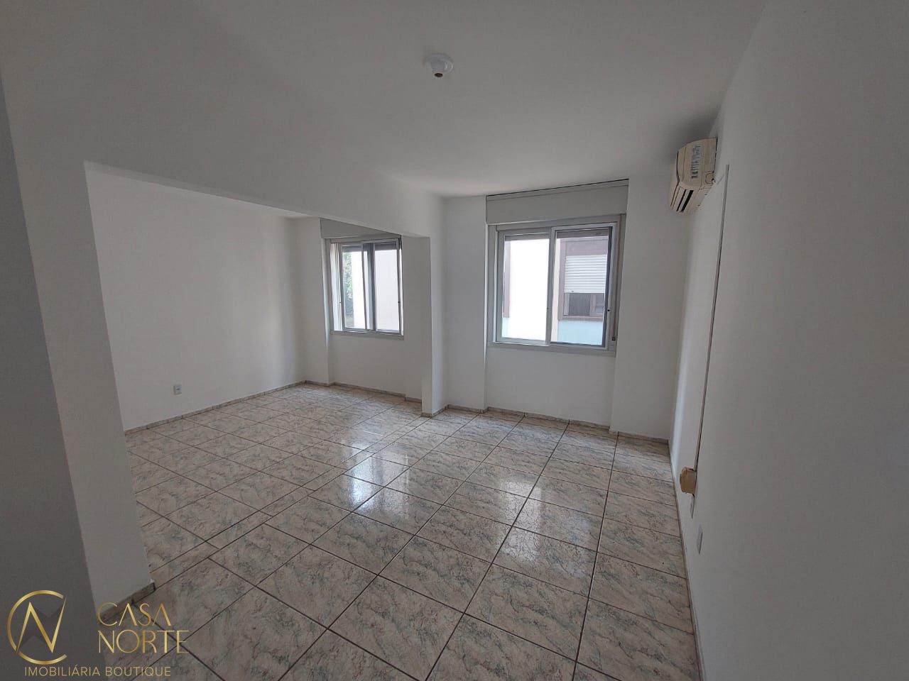 Apartamento à venda com 3 quartos, 67m², 1 vaga, Avenida Eduardo Prado no bairro Cavalhada em Porto Alegre