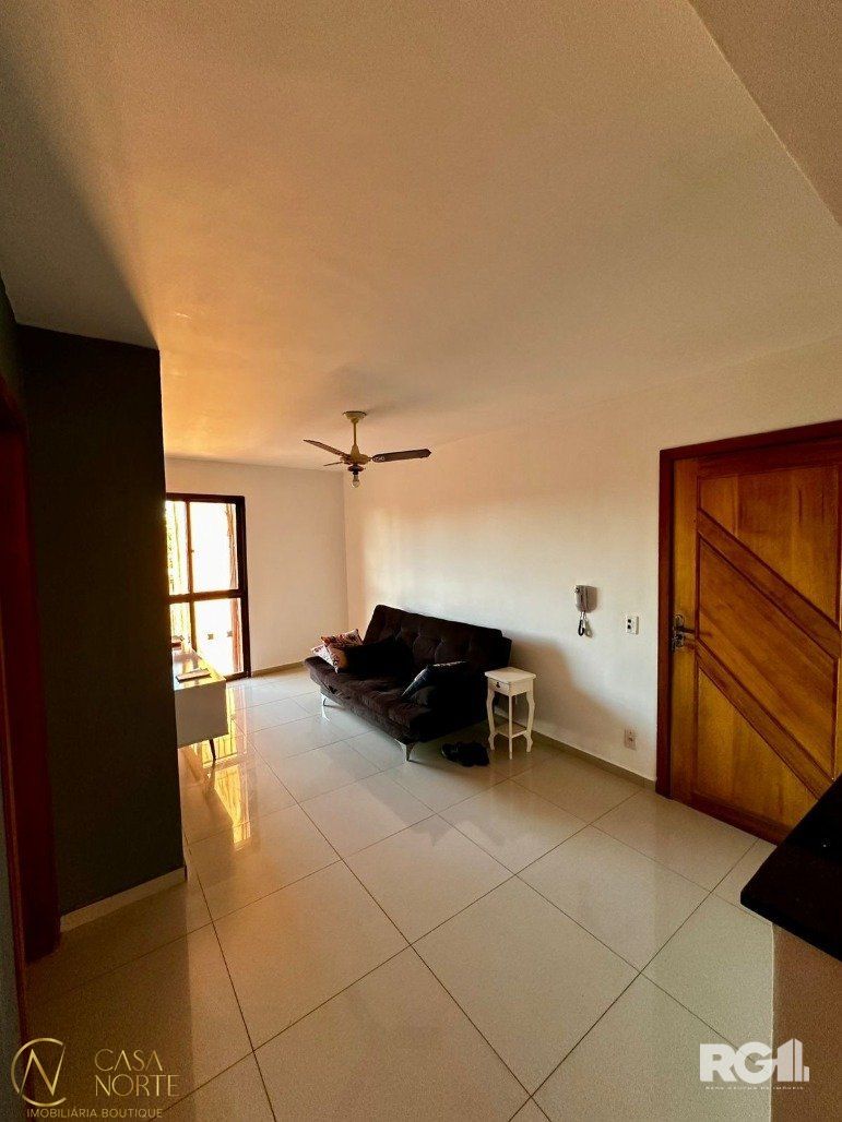 Apartamento à venda com 2 quartos, 68m², Avenida da Cavalhada no bairro Cavalhada em Porto Alegre