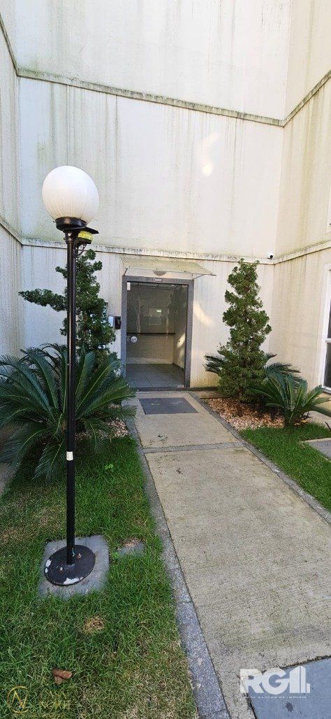 Apartamento à venda com 2 quartos, 39m², 1 vaga, Rua Atílio Supertti no bairro Vila Nova em Porto Alegre