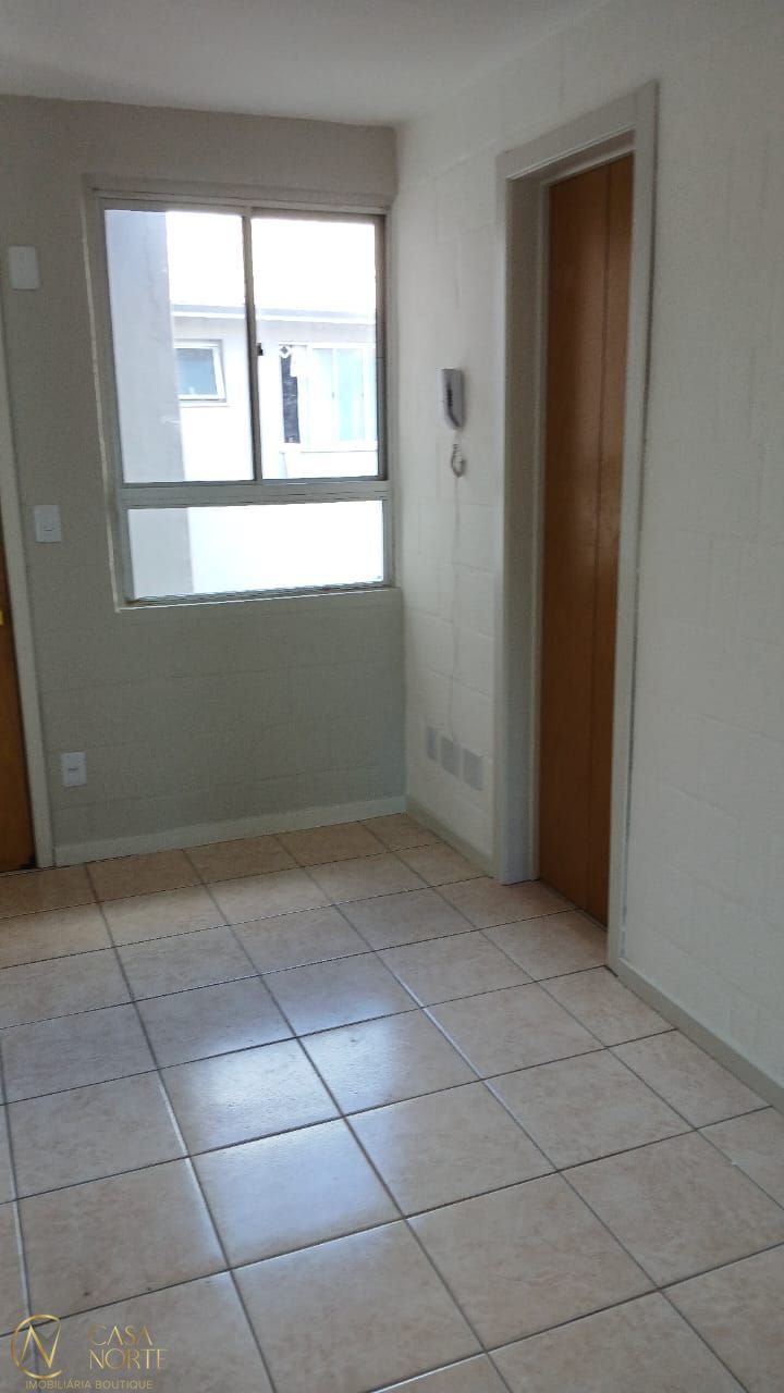 Apartamento à venda com 2 quartos, 40m², 1 vaga, Rua Paulo Renato Ketzer de Souza no bairro Rubem Berta em Porto Alegre