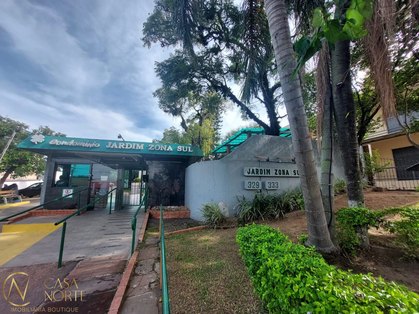 Apartamento à venda com 3 quartos, 67m², 1 vaga, Avenida Eduardo Prado no bairro Cavalhada em Porto Alegre