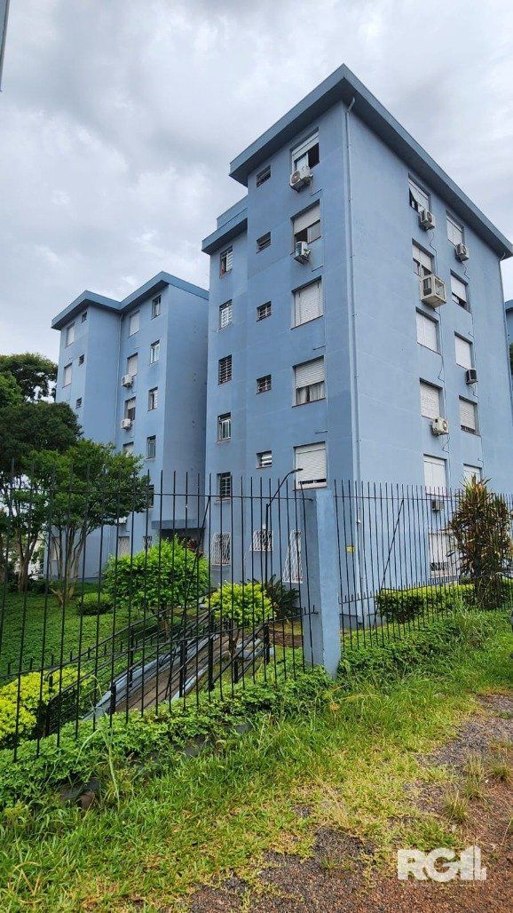 Apartamento à venda com 2 quartos, 52m², Avenida Professor Oscar Pereira no bairro Glória em Porto Alegre
