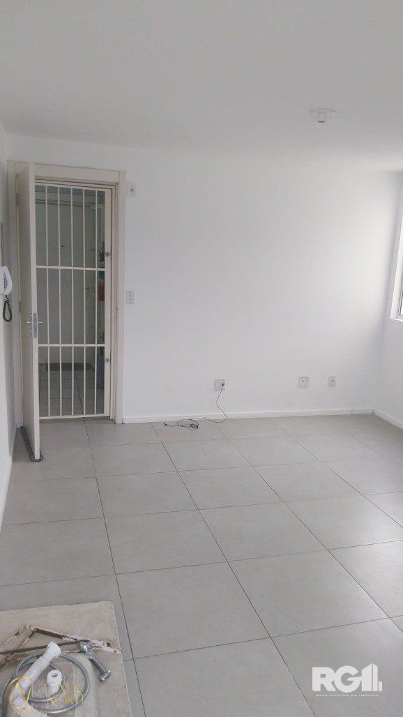 Apartamento à venda com 2 quartos, 43m², 1 vaga, Estrada Cristiano Kraemer no bairro Vila Nova em Porto Alegre