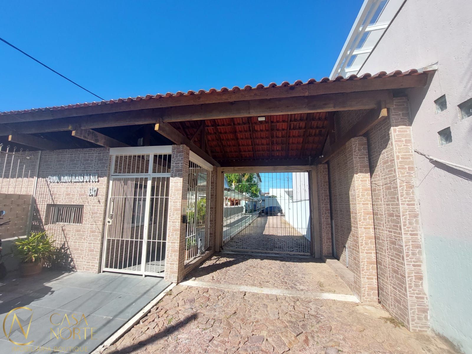 Apartamento à venda com 2 quartos, 55m², 1 vaga, Rua Padre João Batista Reus no bairro Camaquã em Porto Alegre