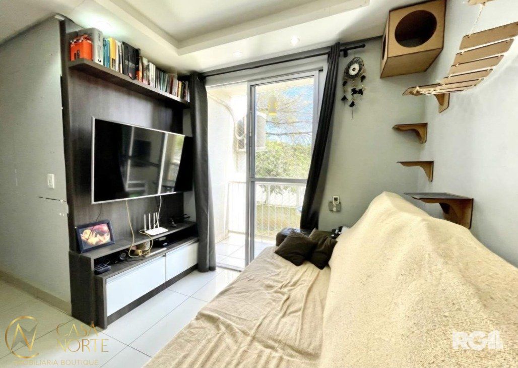 Apartamento à venda com 2 quartos, 48m², 1 vaga, Rua Joaquim de Carvalho no bairro Vila Nova em Porto Alegre