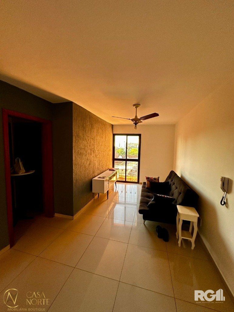 Apartamento à venda com 2 quartos, 68m², Avenida da Cavalhada no bairro Cavalhada em Porto Alegre