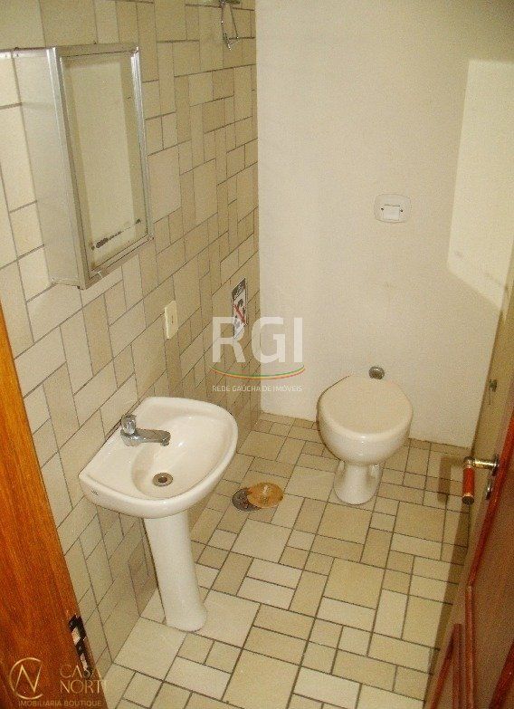 Sala Comercial à venda , 28m², Avenida Venancio Aires no bairro Cidade Baixa em Porto Alegre