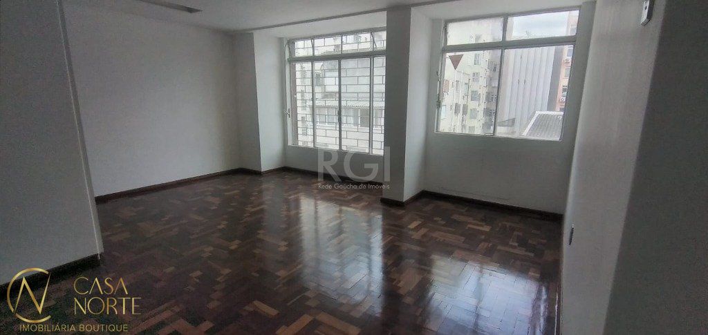 Apartamento à venda com 2 quartos, 60m², Rua Marechal Floriano Peixoto no bairro Centro Histórico em Porto Alegre