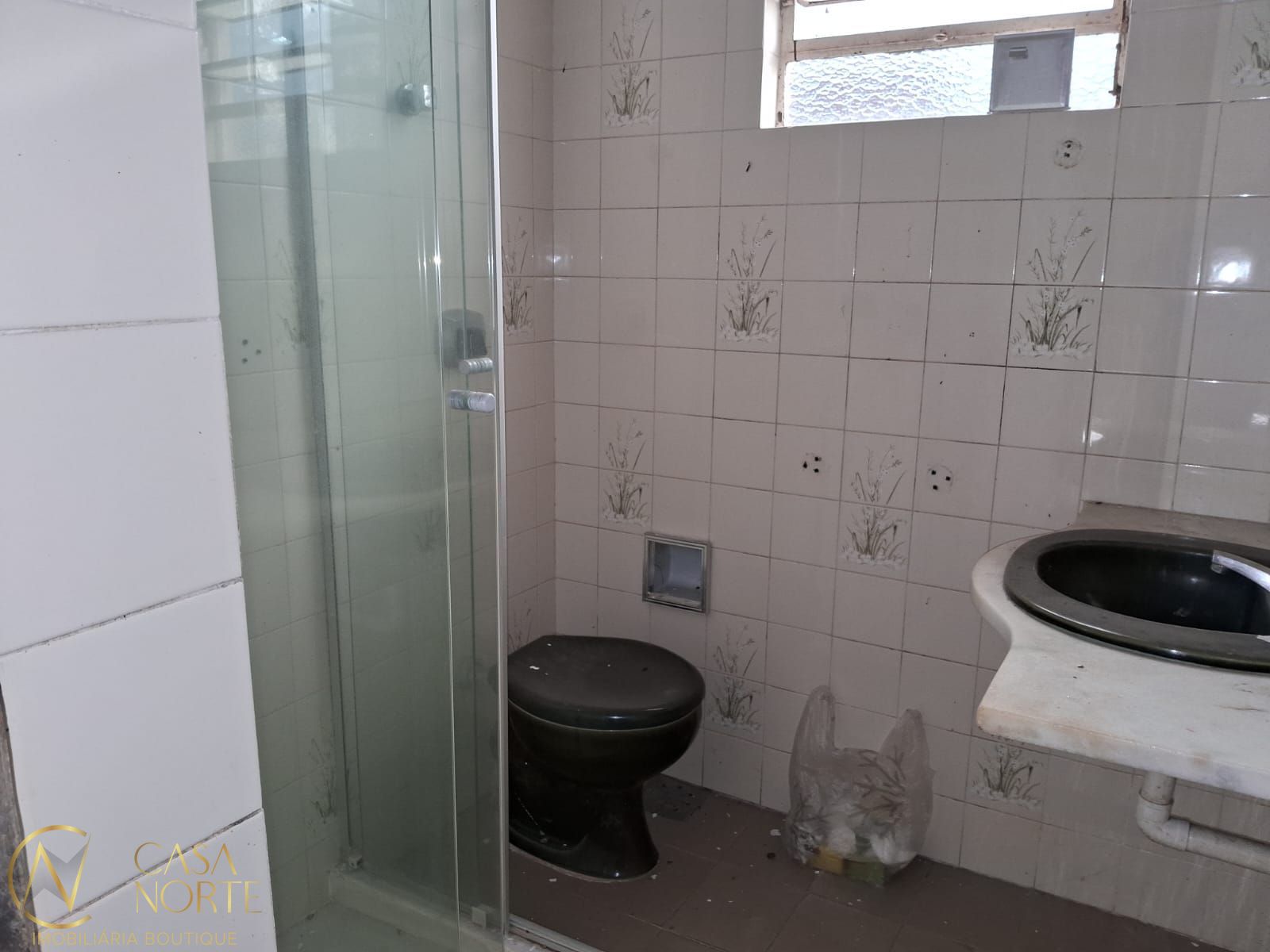 Casa à venda com 2 quartos, 89m², 2 vagas, Rua Botafogo no bairro Menino Deus em Porto Alegre