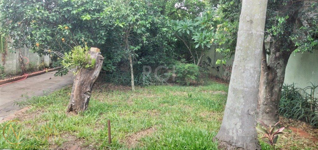 Terreno à venda  com 1069m², Avenida da Cavalhada no bairro Cavalhada em Porto Alegre