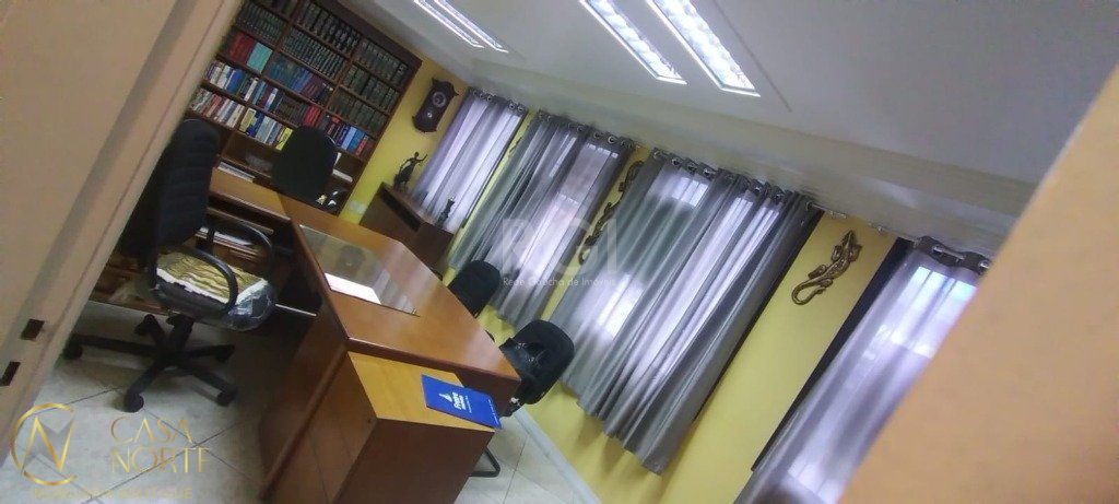 Sala Comercial à venda , 33m², Avenida Independência no bairro Independência em Porto Alegre