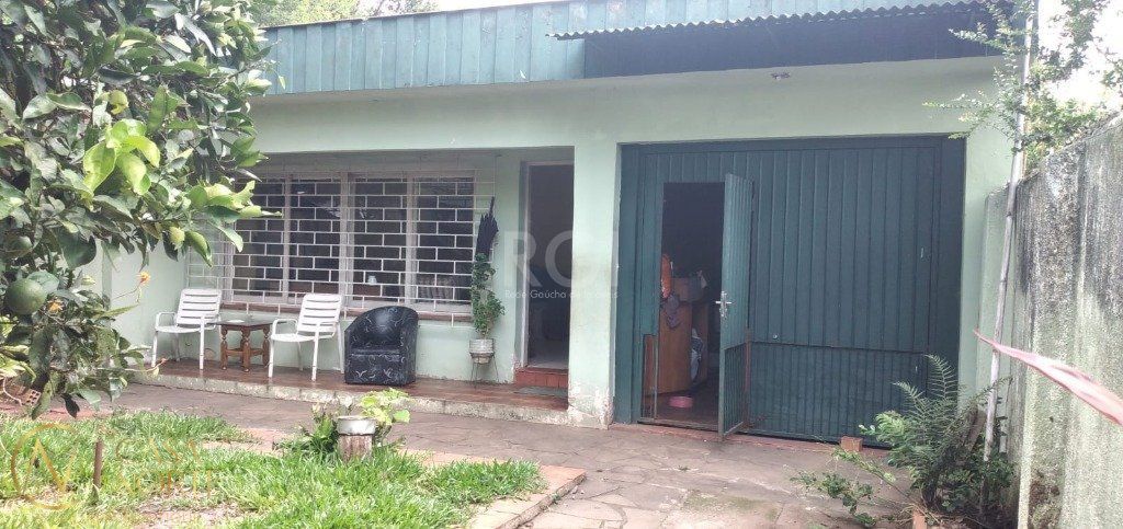 Terreno à venda  com 1069m², Avenida da Cavalhada no bairro Cavalhada em Porto Alegre