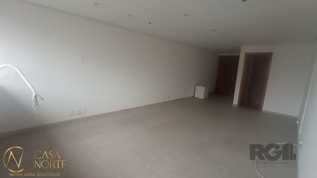 Sala Comercial à venda , 41m², Avenida Getúlio Vargas no bairro Menino Deus em Porto Alegre