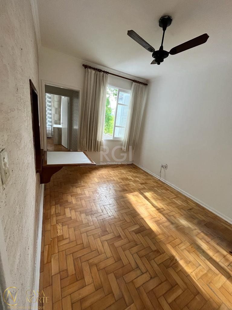 Apartamento à venda com 1 quarto, 45m², Rua Miguel Couto no bairro Menino Deus em Porto Alegre
