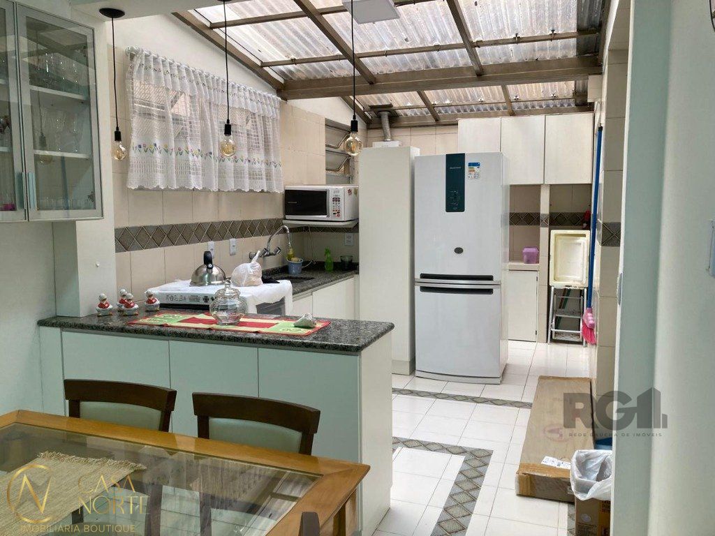 Apartamento à venda com 2 quartos, 59m², Avenida Praia de Belas no bairro Praia de Belas em Porto Alegre