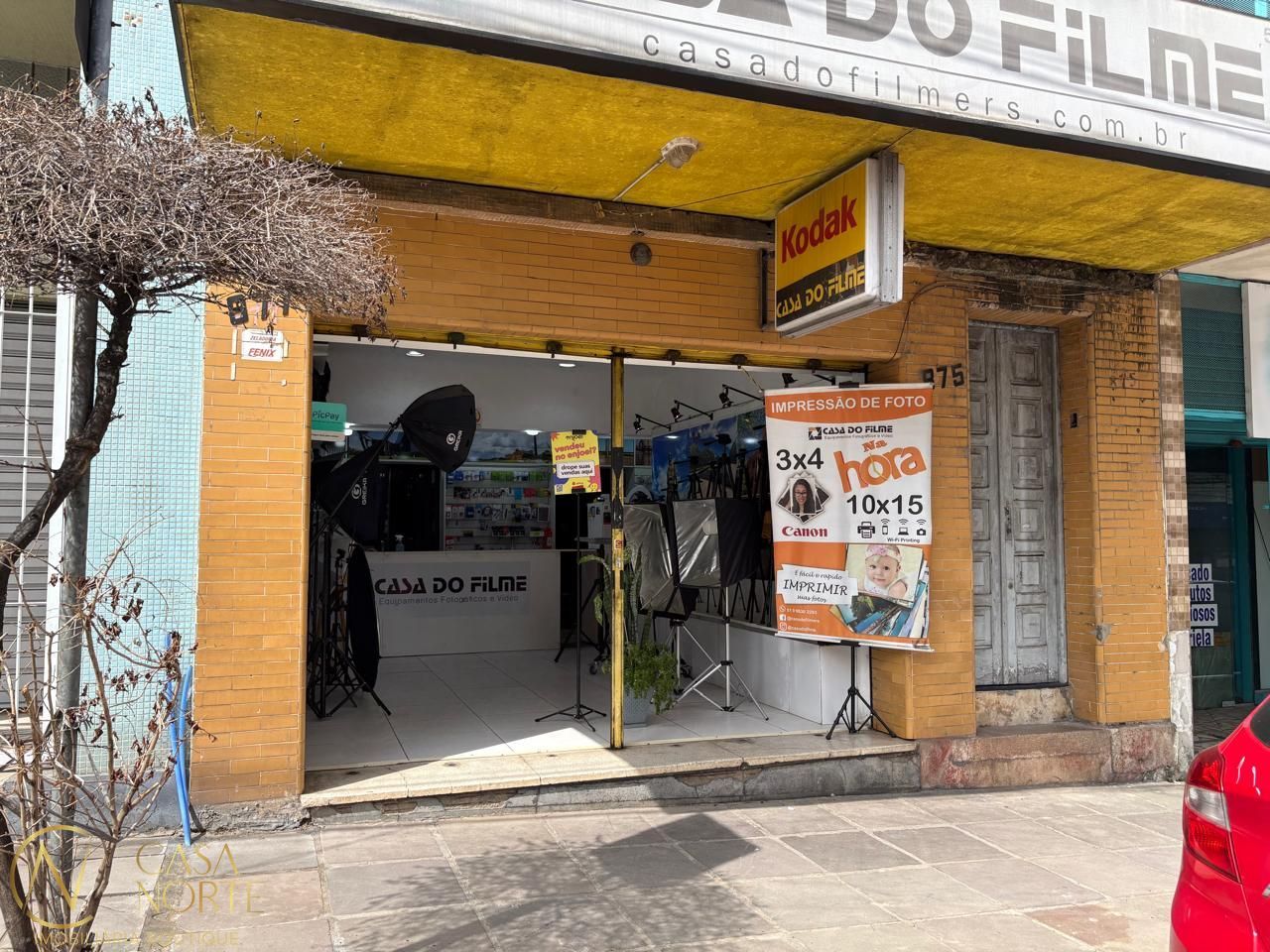 Casa Comercial à venda com -2 quarto, 480m², Avenida Alberto Bins no bairro Centro Histórico em Porto Alegre