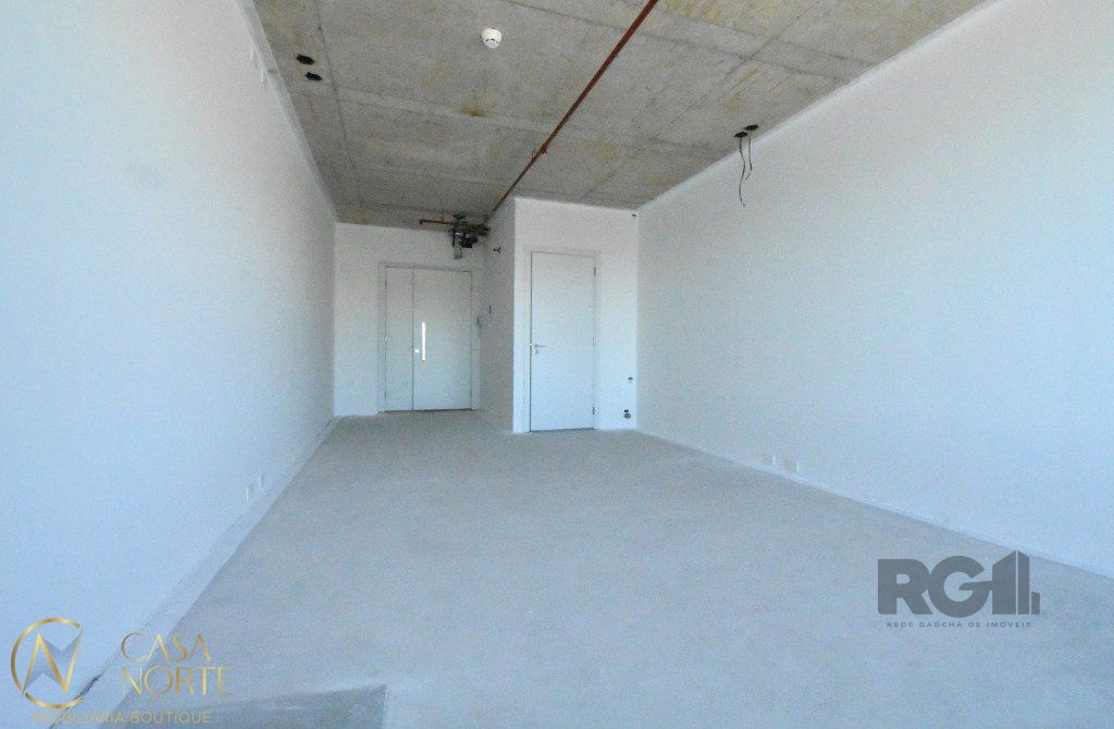 Sala Comercial à venda , 35m², 1 vaga, Avenida Padre Cacique no bairro Praia de Belas em Porto Alegre
