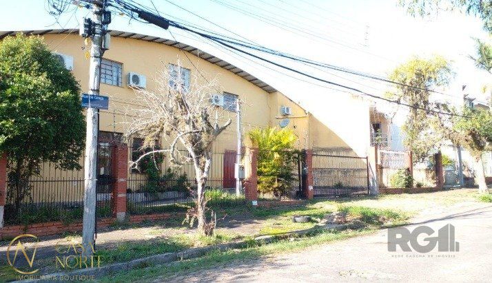 Pavilhão à venda , 320m², 5 vagas, Rua da Graça no bairro Jardim Floresta em Porto Alegre