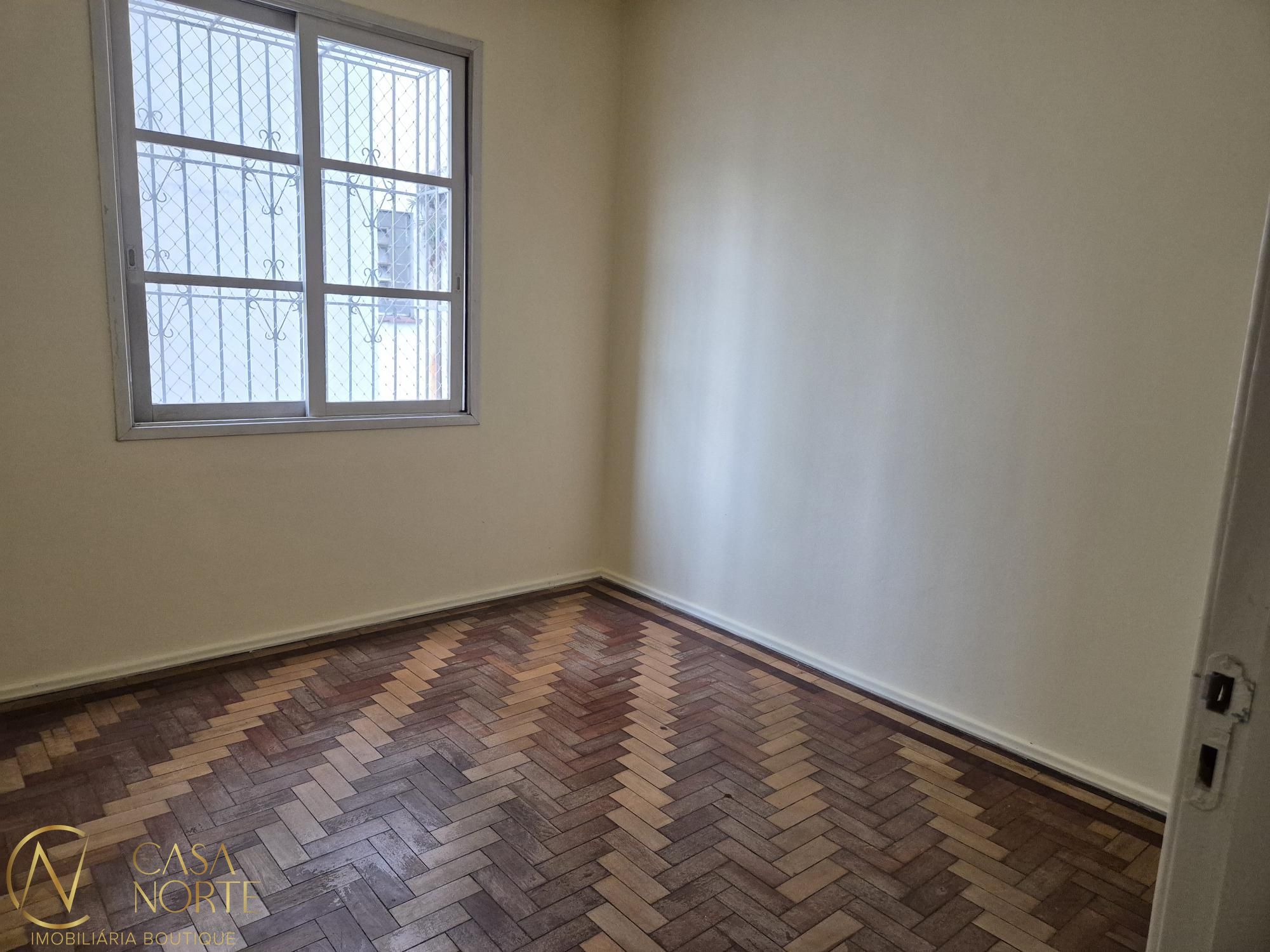 Apartamento à venda com 2 quartos, 58m², Rua Fernandes Vieira no bairro Bom Fim em Porto Alegre