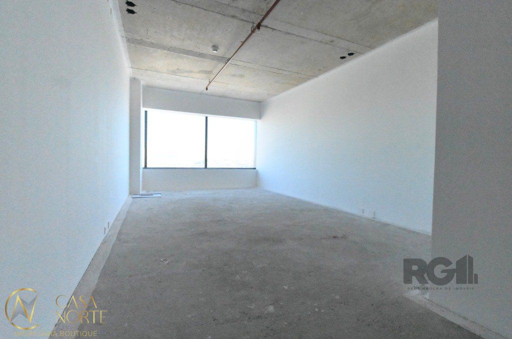Sala Comercial à venda , 35m², 1 vaga, Avenida Padre Cacique no bairro Praia de Belas em Porto Alegre