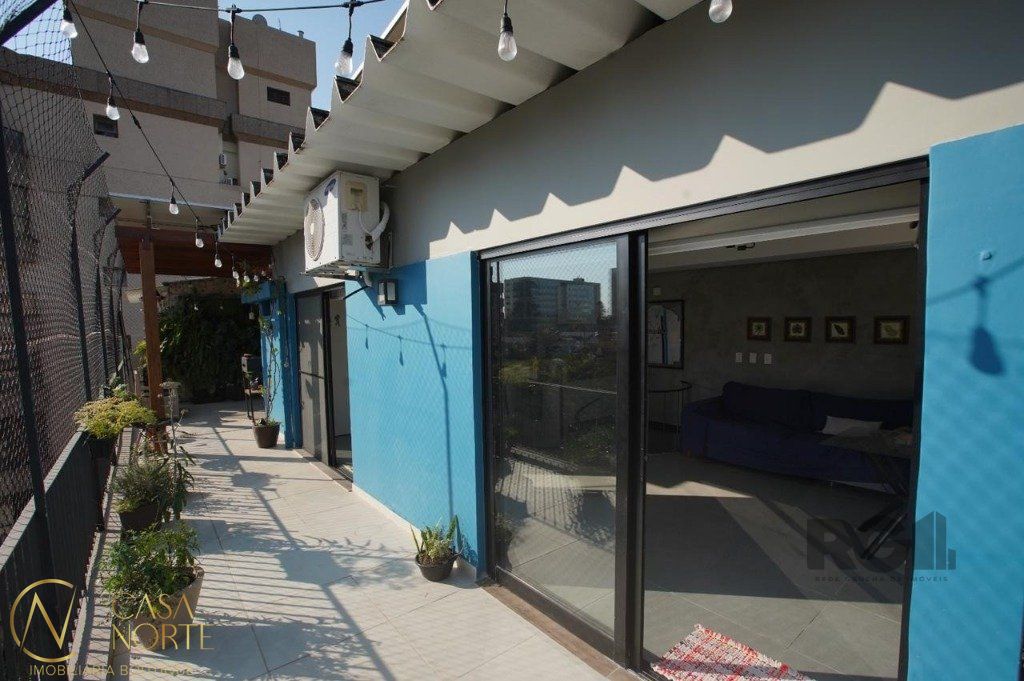 Cobertura à venda com 3 quartos, 200m², 1 suíte, 1 vaga, Rua Marquês do Pombal no bairro Moinhos de Vento em Porto Alegre