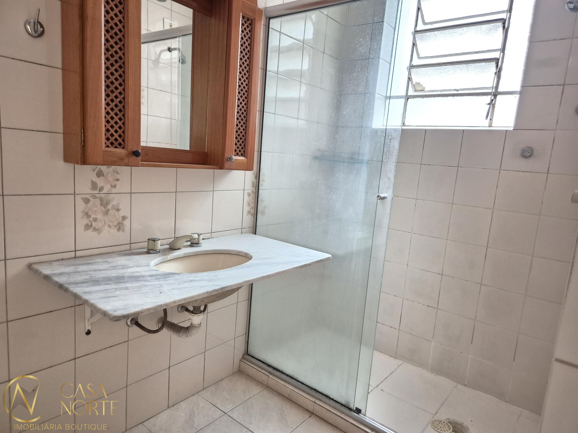 Apartamento à venda com 2 quartos, 58m², Rua Fernandes Vieira no bairro Bom Fim em Porto Alegre