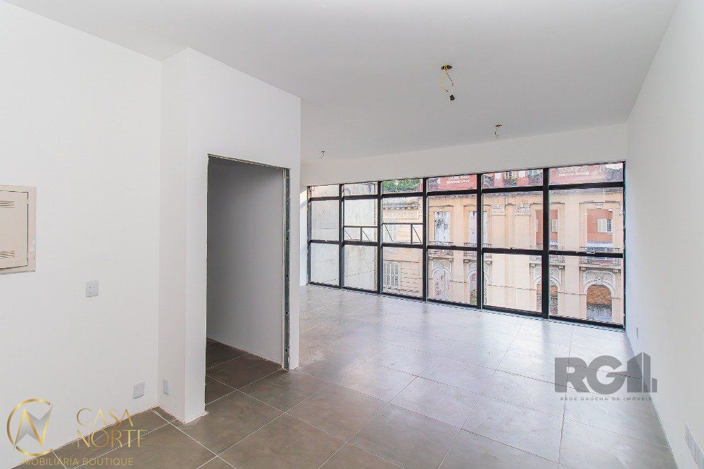 Prédio Comercial à venda , 360m², Rua Caldas Júnior no bairro Centro Histórico em Porto Alegre