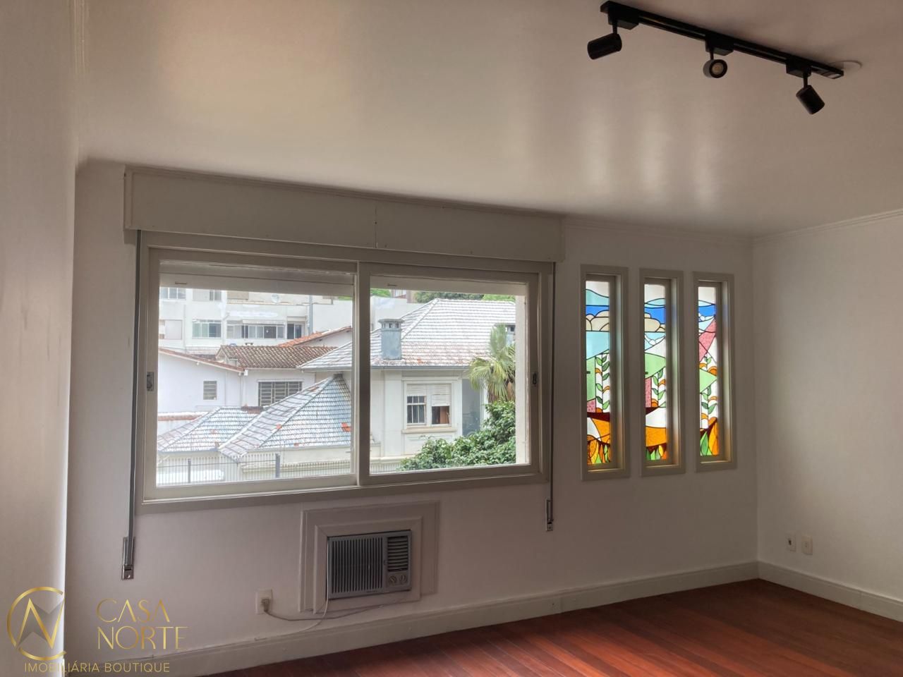 Apartamento à venda com 3 quartos, 93m², 2 suítes, 1 vaga, Rua Coronel Bordini no bairro Auxiliadora em Porto Alegre