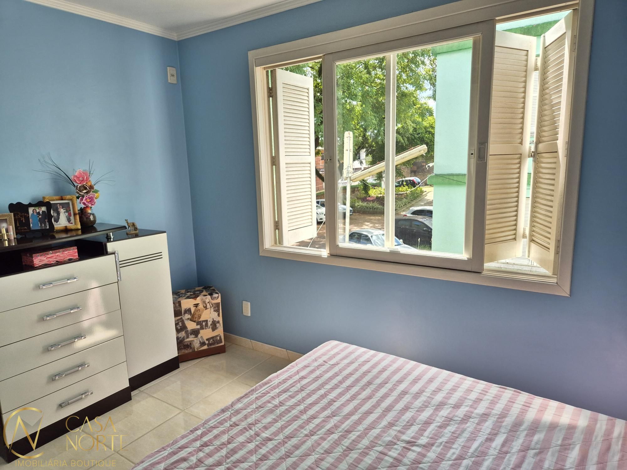 Apartamento à venda com 3 quartos, 81m², 1 vaga, Rua Dona Otília no bairro Santa Tereza em Porto Alegre