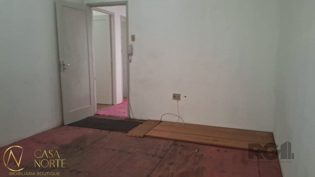 Apartamento à venda com 3 quartos, 70m², Avenida Alberto Bins no bairro Floresta em Porto Alegre