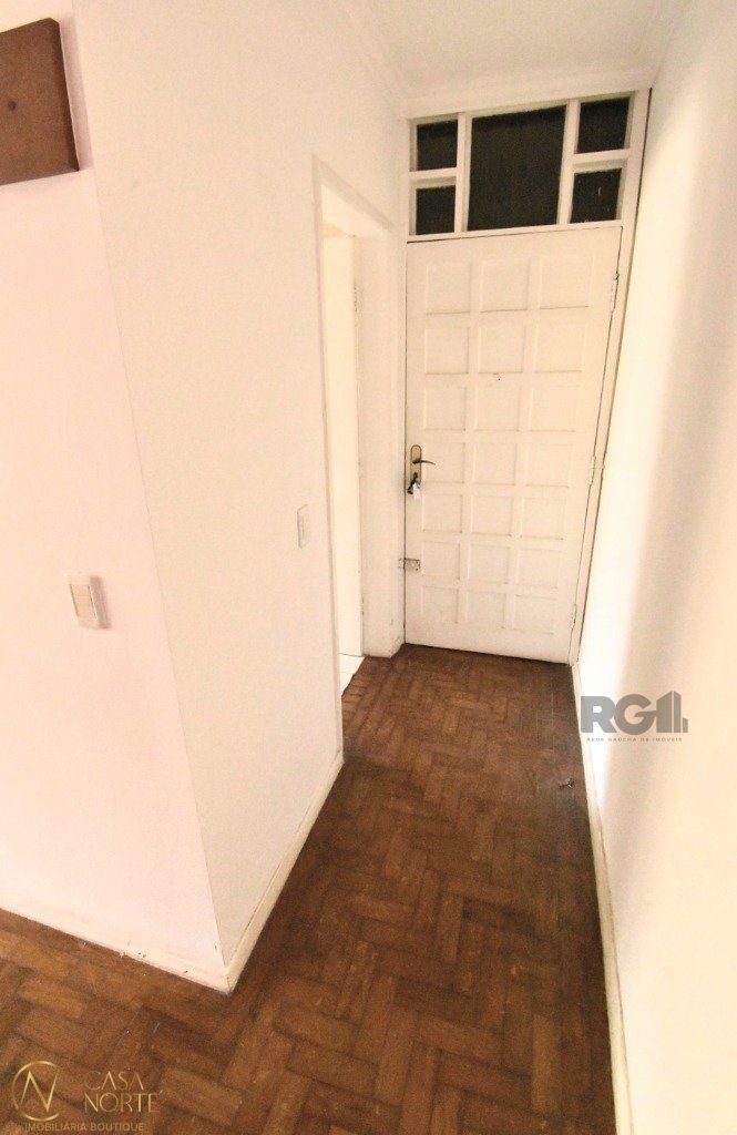 Apartamento à venda com 2 quartos, 58m², 1 vaga, Rua Adriano Ribeiro no bairro Menino Deus em Porto Alegre