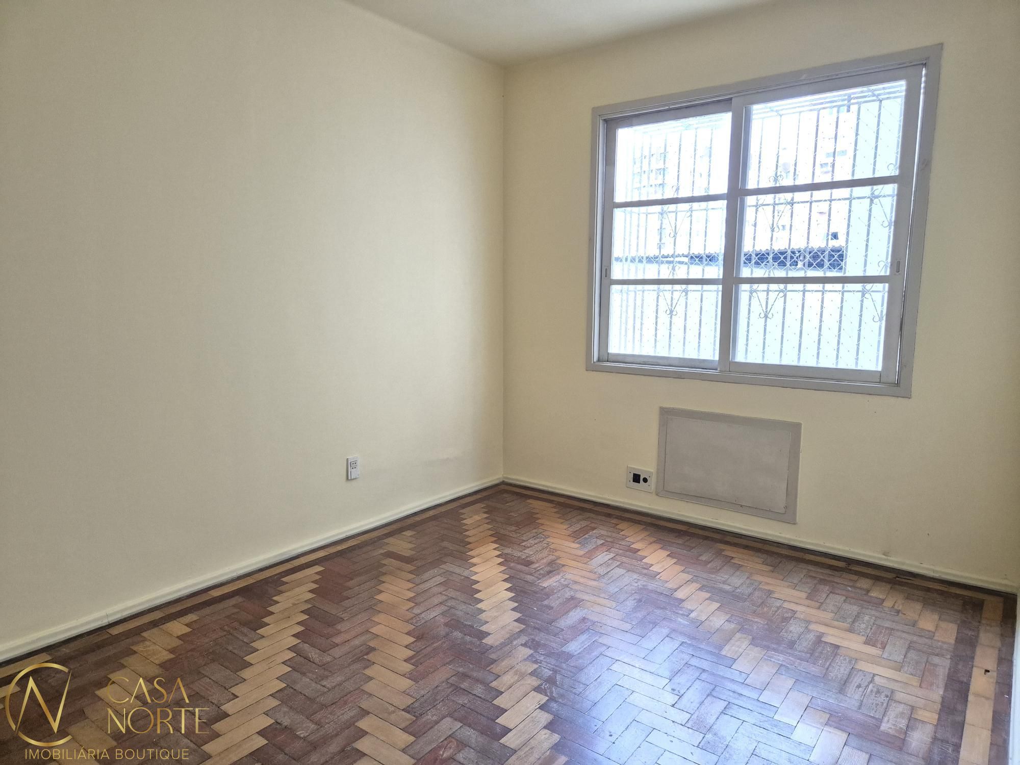 Apartamento à venda com 2 quartos, 58m², Rua Fernandes Vieira no bairro Bom Fim em Porto Alegre