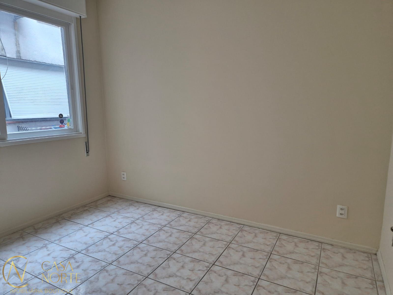 Apartamento à venda com 2 quartos, 55m², Avenida Bento Gonçalves no bairro Partenon em Porto Alegre