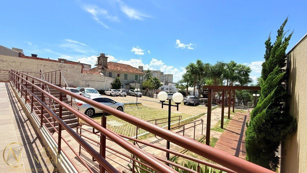 Apartamento à venda com 3 quartos, 67m², 1 suíte, 2 vagas, Rua Doutor Malheiros no bairro Santo Antônio em Porto Alegre