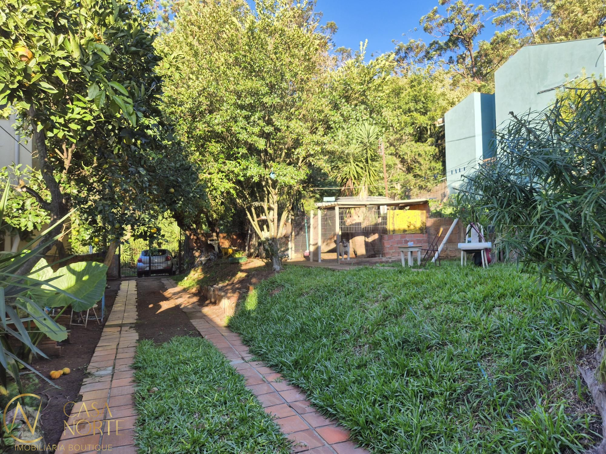 Casa à venda com 3 quartos, 145m², 3 vagas, Rua Professor Joaquim Felizardo no bairro Espírito Santo em Porto Alegre