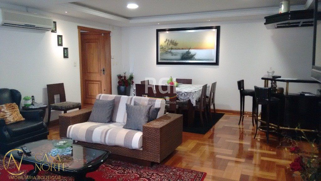 Apartamento à venda com 3 quartos, 238m², 1 suíte, 3 vagas, Rua Dona Augusta no bairro Menino Deus em Porto Alegre
