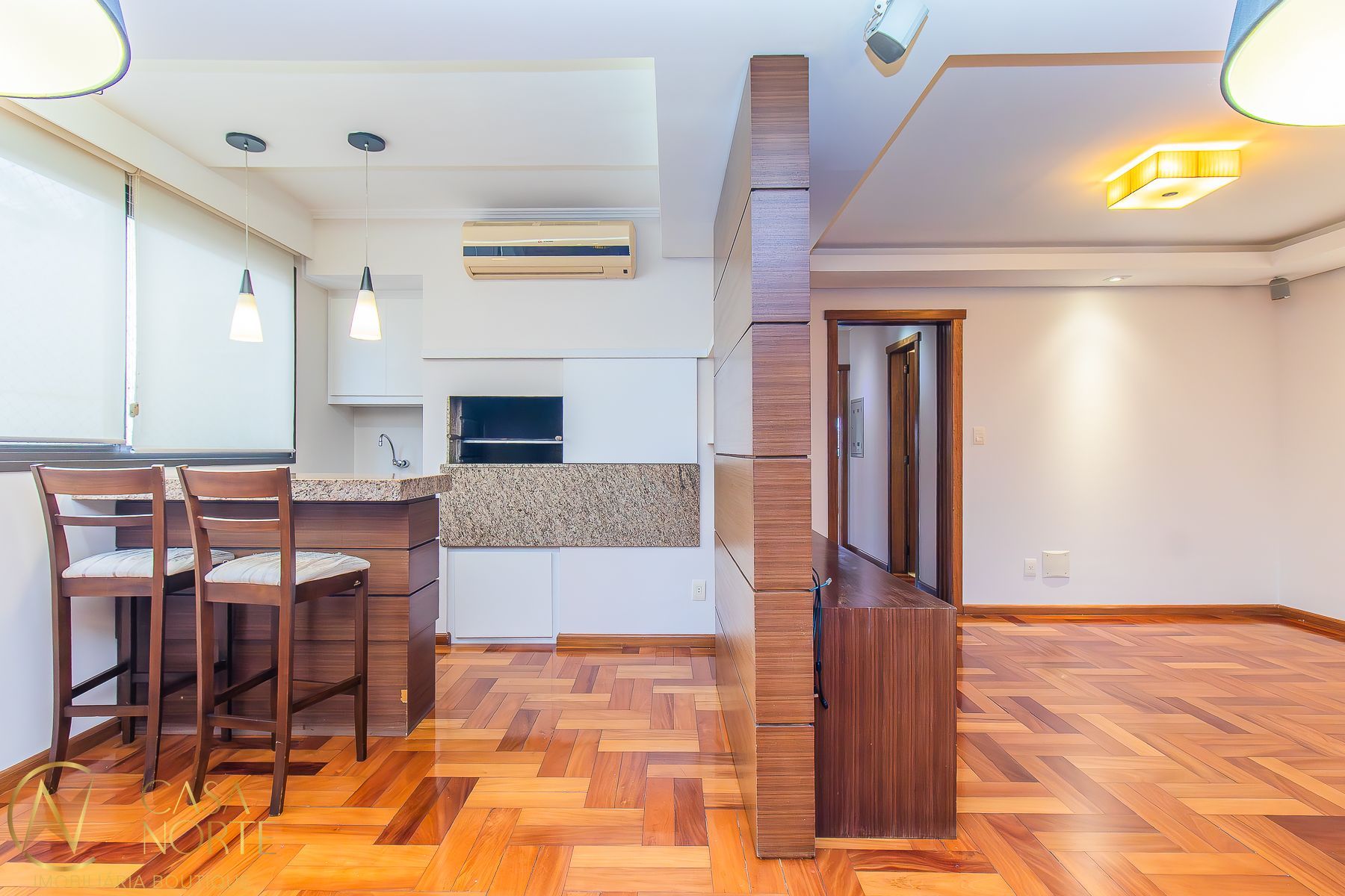 Apartamento à venda com 3 quartos, 126m², 1 suíte, 2 vagas, Rua Dona Augusta no bairro Menino Deus em Porto Alegre