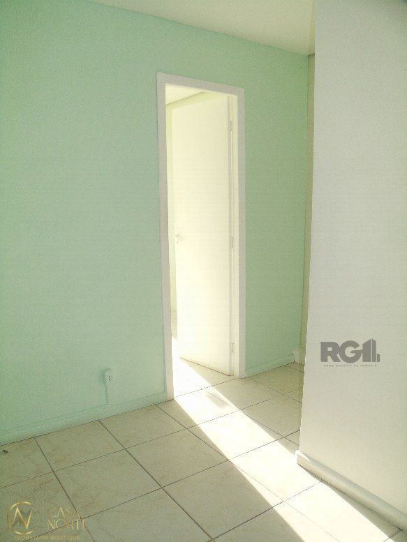 Sala Comercial à venda com 1 quarto, 25m², Rua Barao do Triunfo no bairro Menino Deus em Porto Alegre