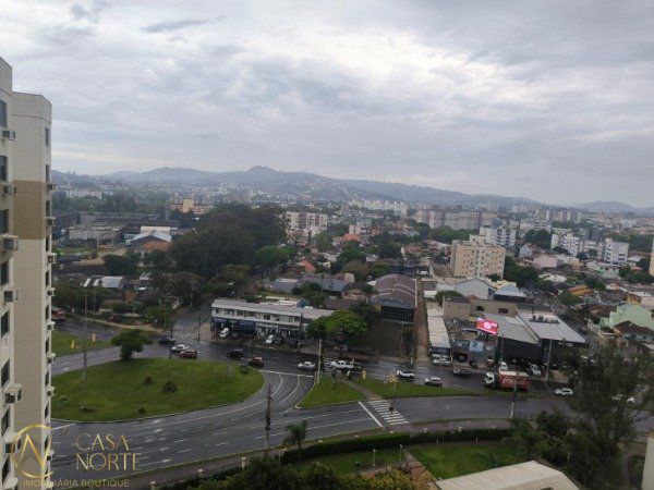 Apartamento à venda com 3 quartos, 101m², 1 suíte, 2 vagas, Avenida Diário de Notícias no bairro Cristal em Porto Alegre