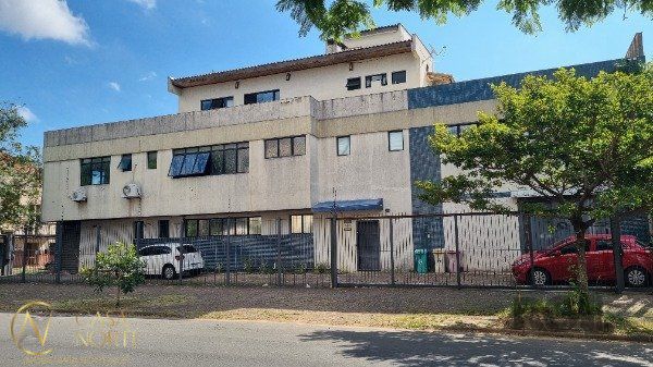 Prédio Comercial à venda , 428m², Avenida França no bairro Navegantes em Porto Alegre