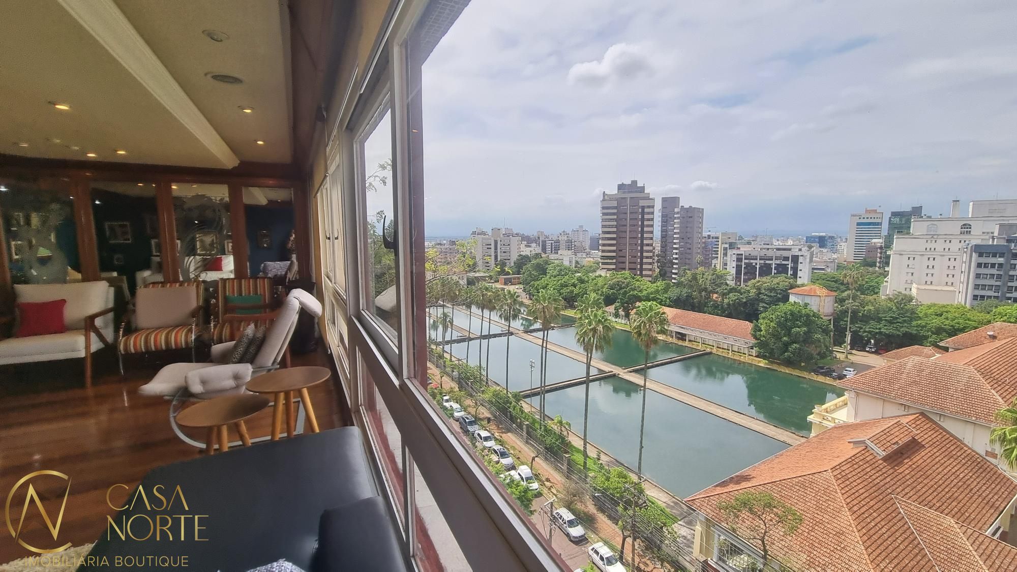 Cobertura à venda com 3 quartos, 354m², 2 suítes, 2 vagas, Rua Doutor Vale no bairro Floresta em Porto Alegre