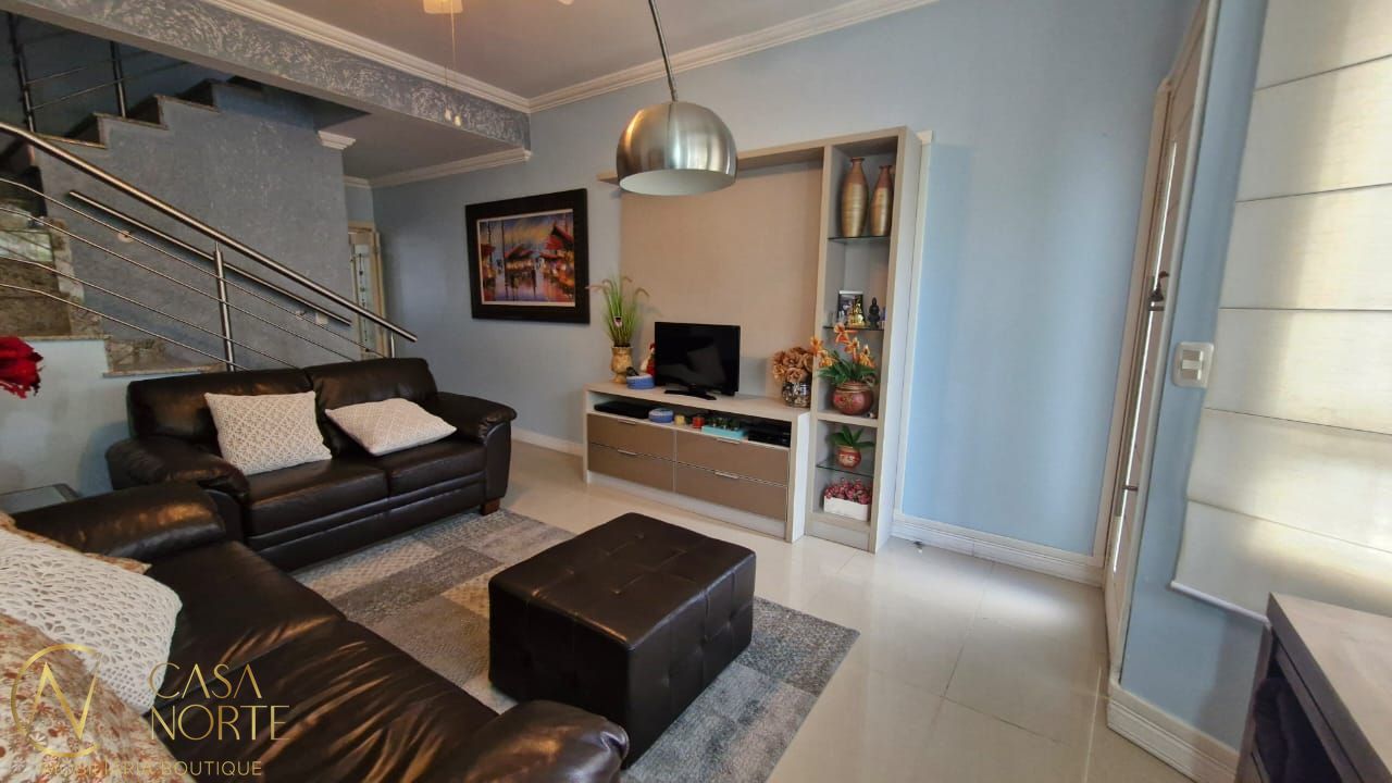 Apartamento à venda com 3 quartos, 163m², 1 suíte, 1 vaga, Rua Pau-Brasil no bairro Hípica em Porto Alegre