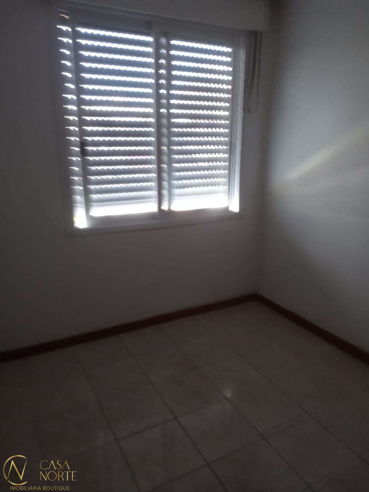 Apartamento à venda com 1 quarto, 35m², 1 vaga, Rua Padre Ângelo Corso no bairro Cavalhada em Porto Alegre