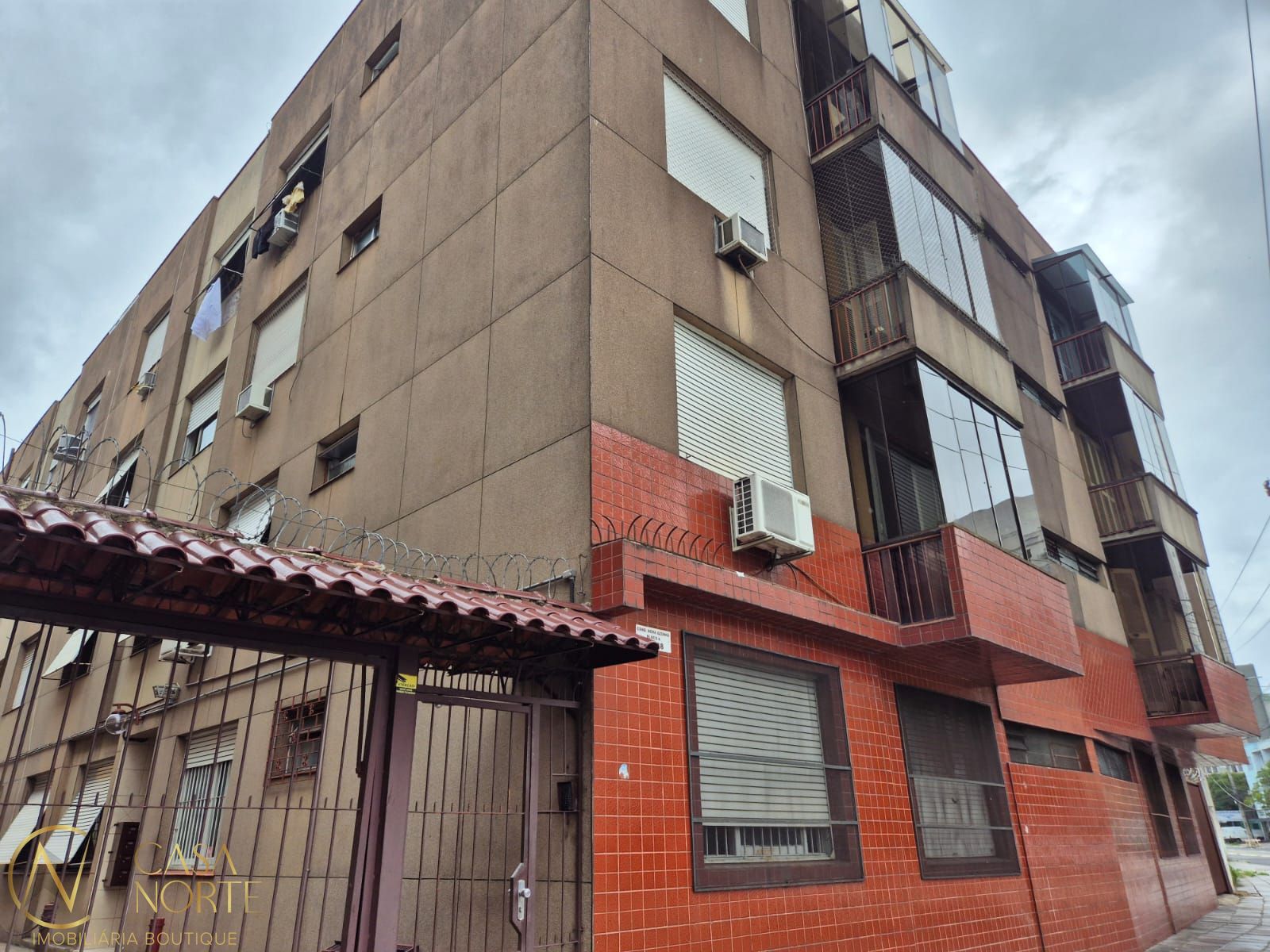 Apartamento à venda com 2 quartos, 55m², Avenida Bento Gonçalves no bairro Partenon em Porto Alegre