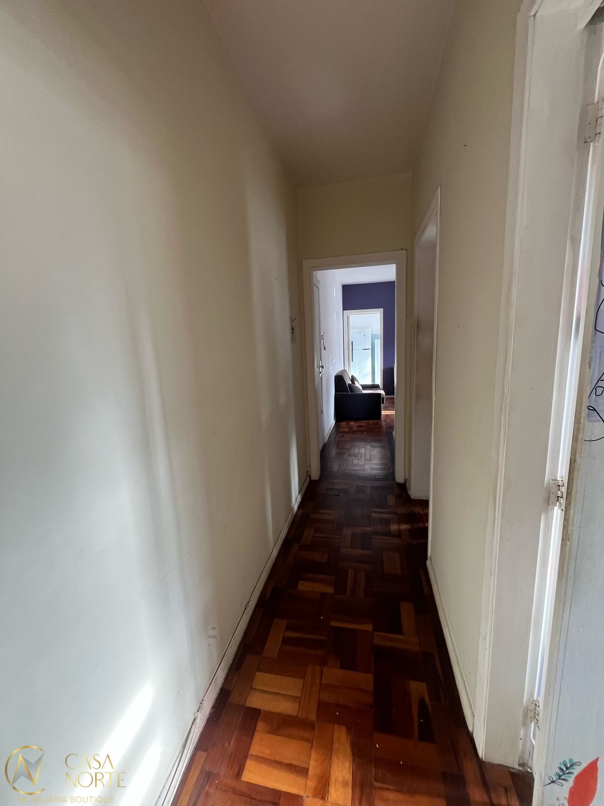 Apartamento à venda com 2 quartos, 54m², 1 suíte, Rua Domingos Crescêncio no bairro Santana em Porto Alegre