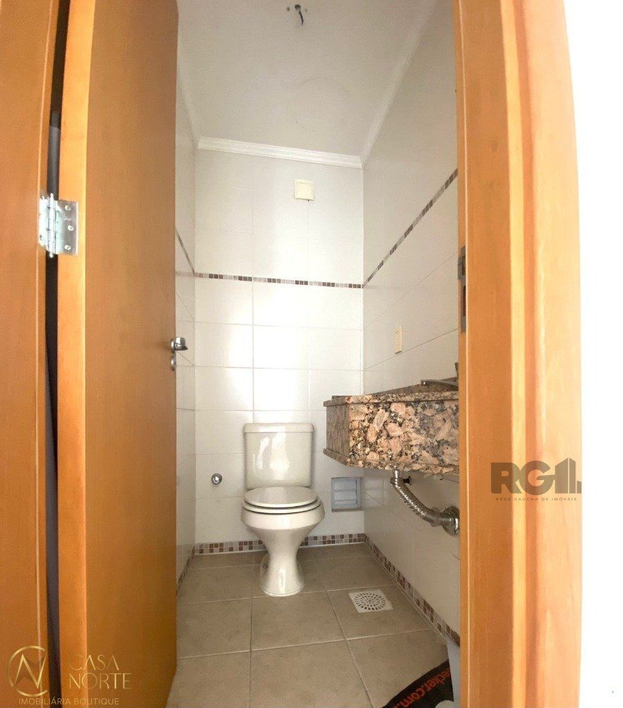 Sala Comercial à venda , 30m², 1 vaga, Rua José de Alencar no bairro Menino Deus em Porto Alegre