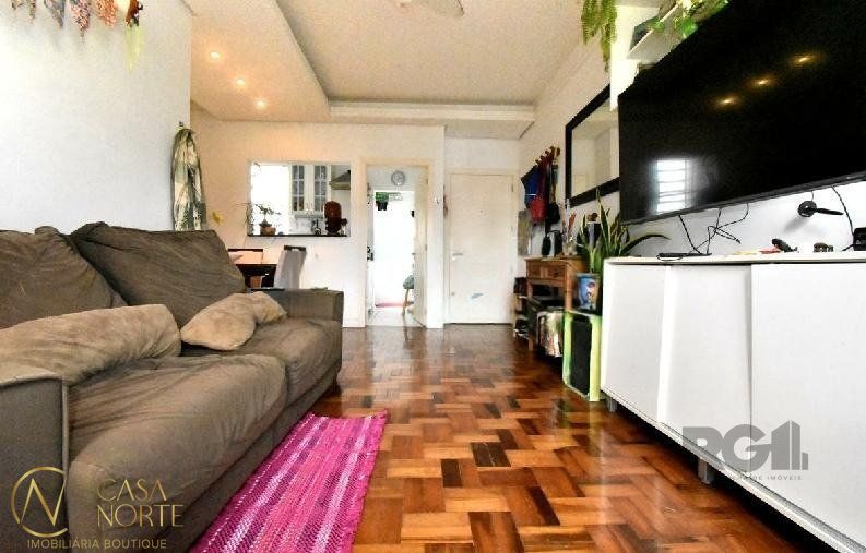 Apartamento à venda com 3 quartos, 72m², Mucio Teixeira no bairro Menino Deus em Porto Alegre